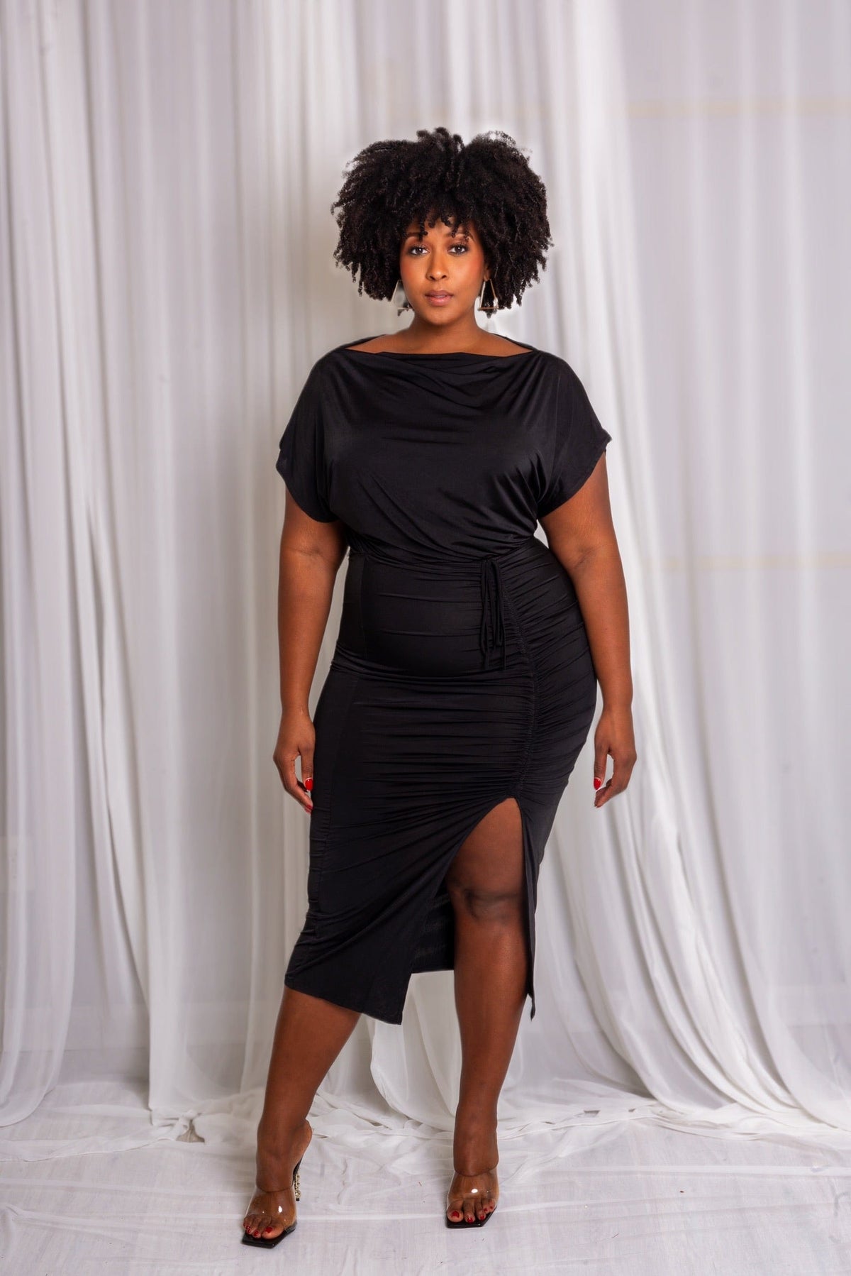Be Fabulous Ruched Dress (Black)