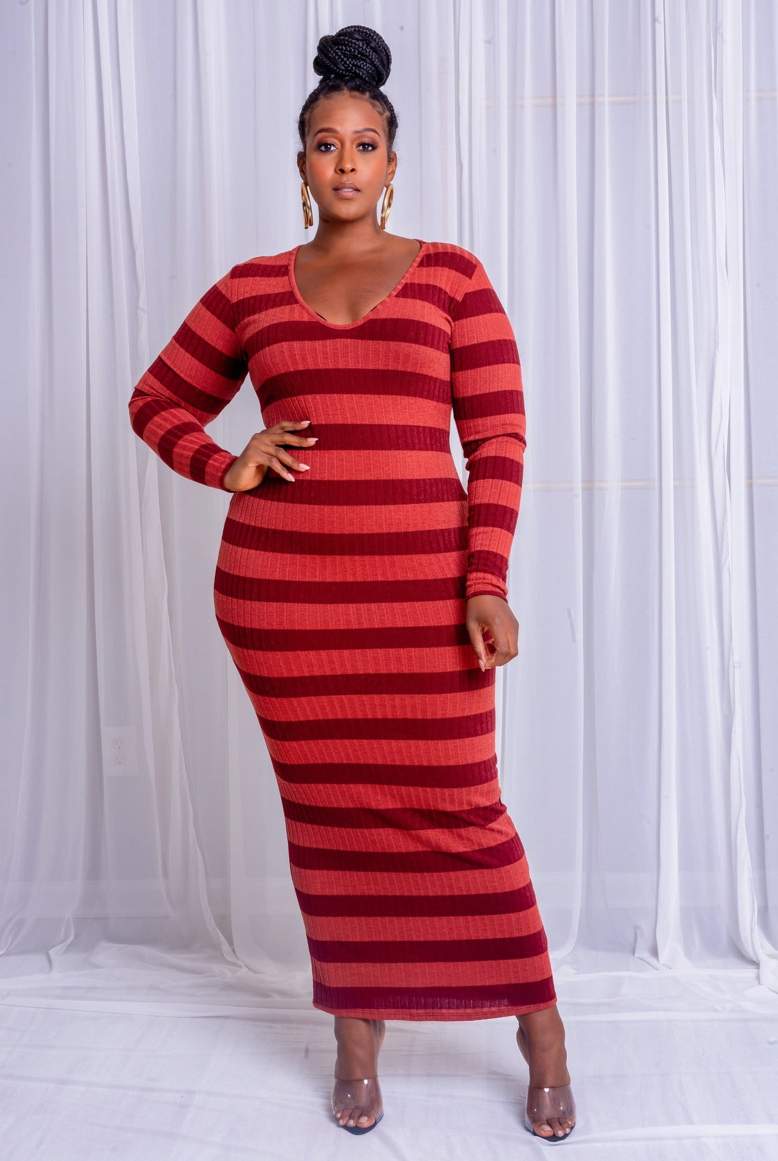Long Sleeve Body-Con Dress (Curvy) Long Sleeve Body-Con Dress (Curvy)