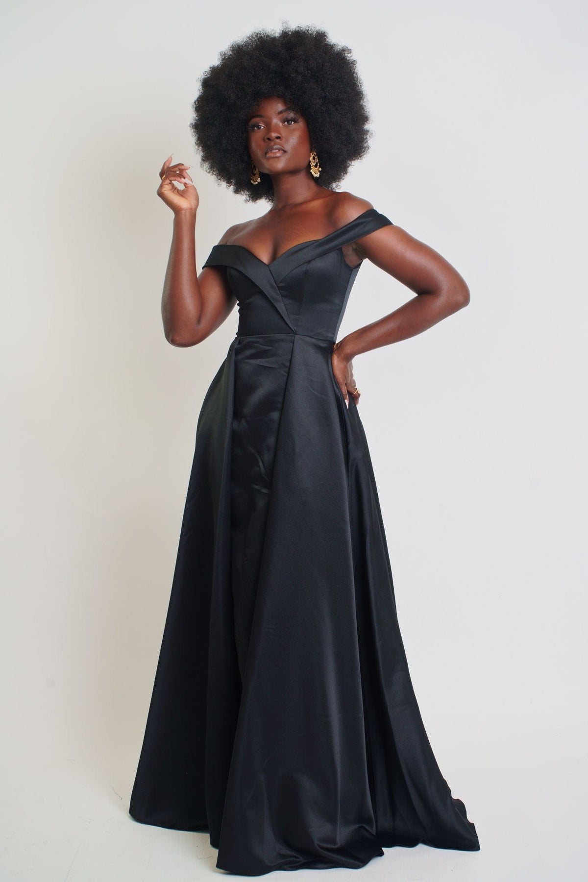 Find Your Inner Diva Gown (Black)