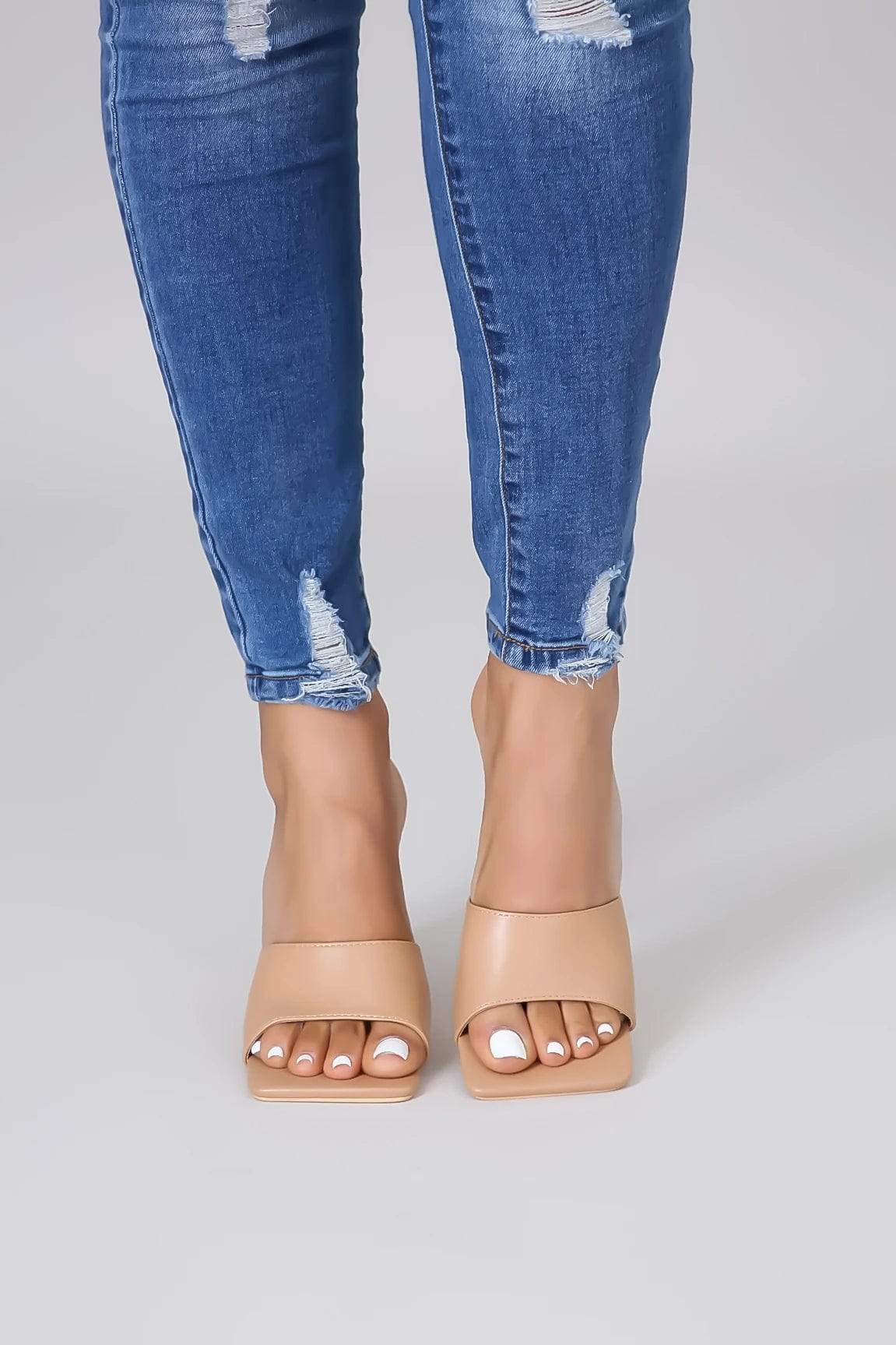 Nude skinny heels clearance